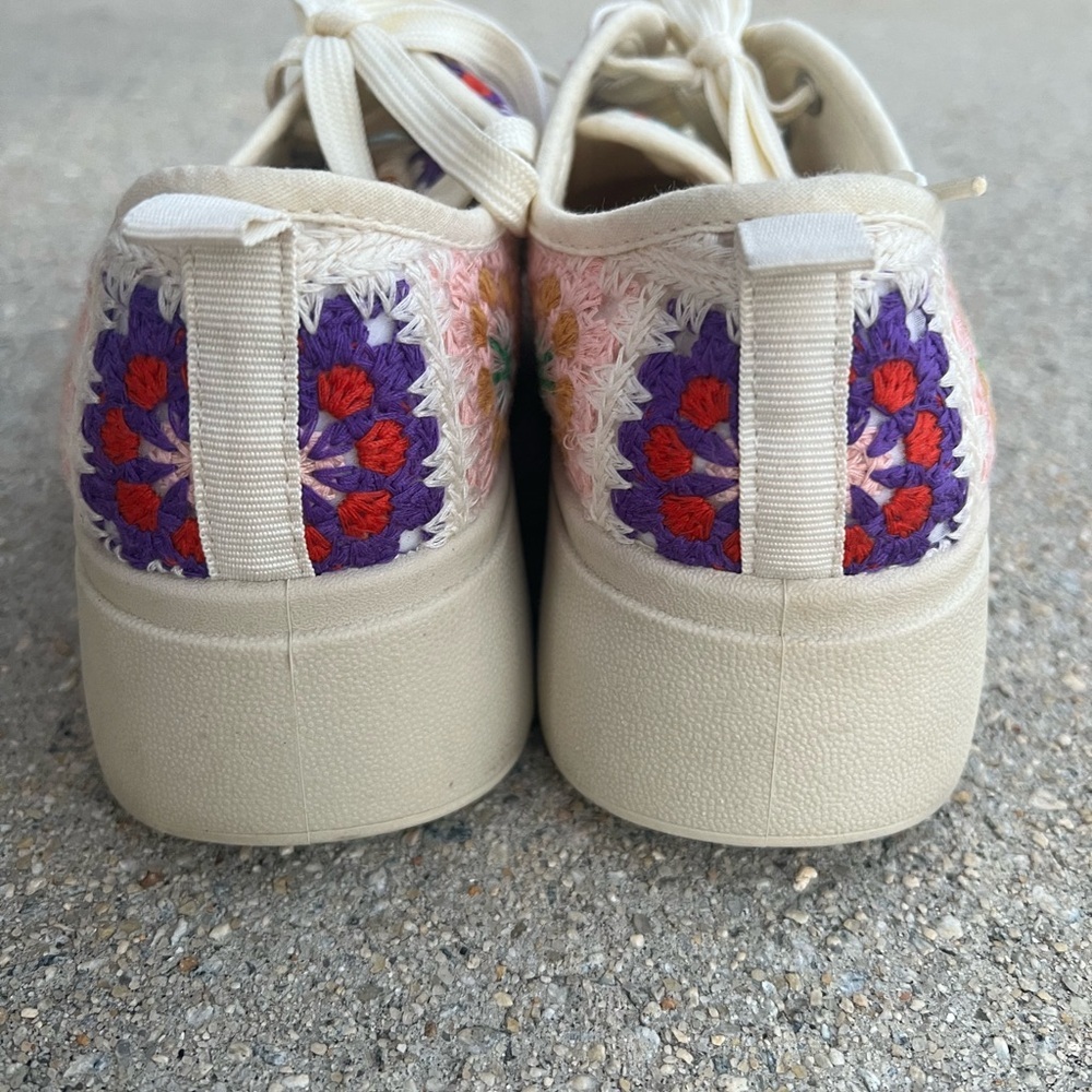 Dirty Laundry Multicolor Embroidered Sneakers - Picture 6 of 9